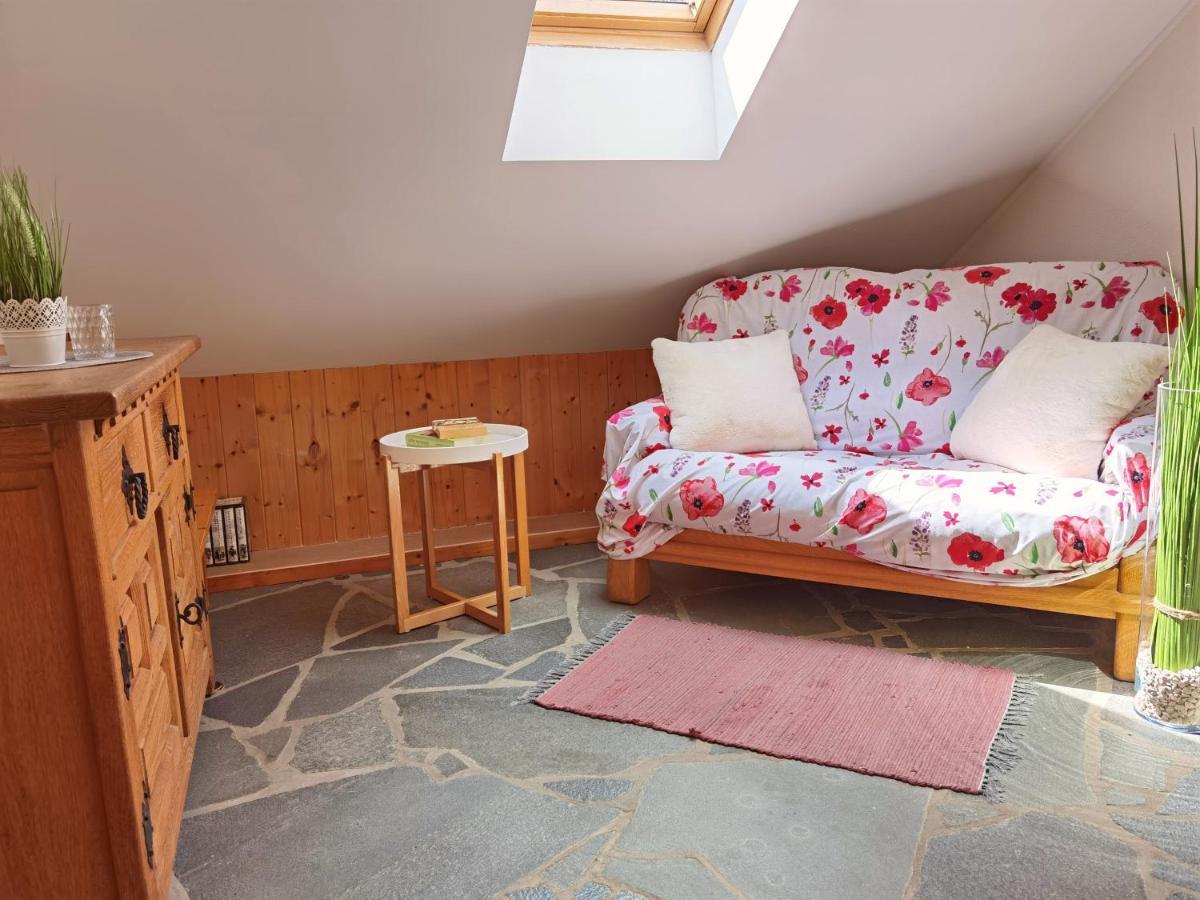 Ferienhaus Eifelrose ジンメラート エクステリア 写真